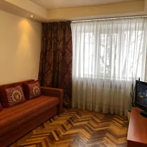 apartment-on-peremohy-avenue-16.hotels-of-kiev.com/